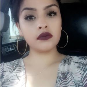 Meet your Posher, Ochoa